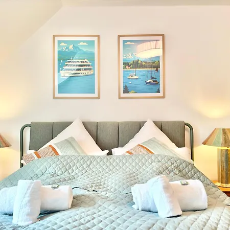 Snug 6 - Ruhige Toplage Seeblick Maisonette Design-wohnung I 3-zimmer I Zentral