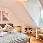 Snug 6 - Ruhige Toplage Seeblick Maisonette Design-wohnung I 3-zimmer I Zentral * Starnberg