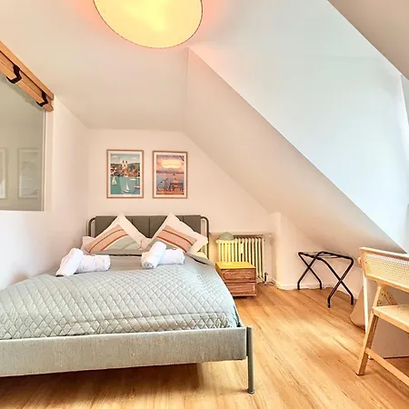 Snug 6 - Ruhige Toplage Seeblick Maisonette Design-wohnung I 3-zimmer I Zentral Apartment Starnberg