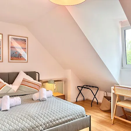 Snug 6 - Ruhige Toplage Seeblick Maisonette Design-wohnung I 3-zimmer I Zentral * Starnberg
