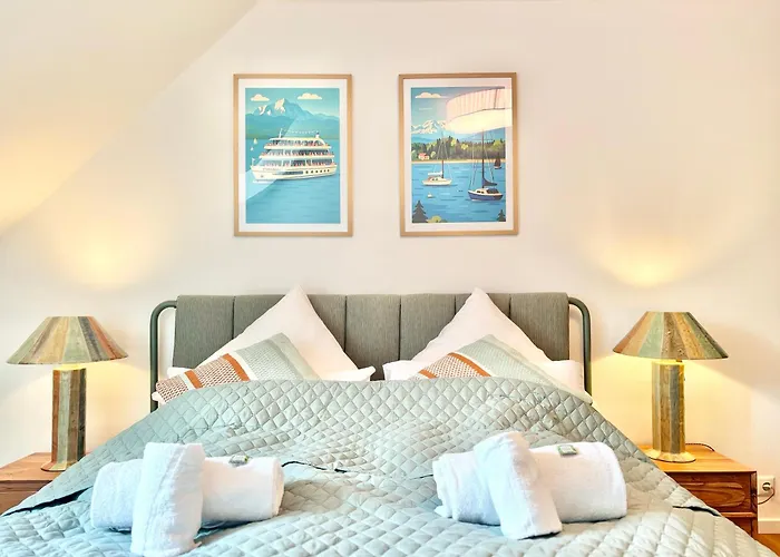 Snug 6 - Ruhige Toplage Seeblick Maisonette Design-wohnung I 3-zimmer I Zentral