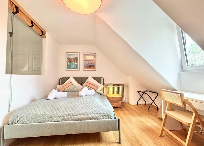 Snug 6 - Ruhige Toplage Seeblick Maisonette Design-wohnung I 3-zimmer I Zentral Appartamento Starnberg
