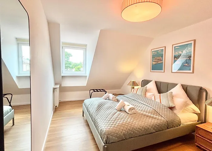 Snug 6 - Ruhige Toplage Seeblick Maisonette Design-wohnung I 3-zimmer I Zentral *